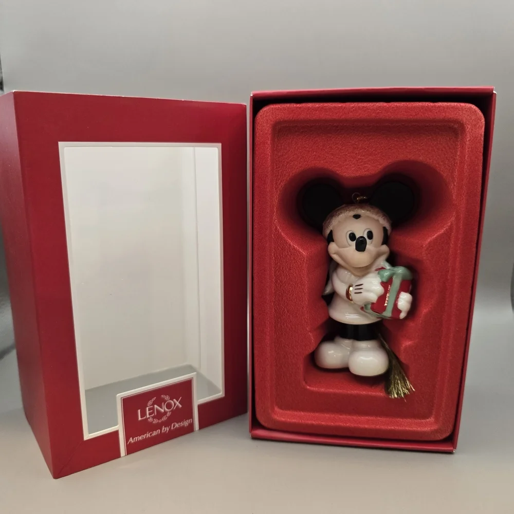 Lenox Disney Showcase Collection Christmas Ornament.... Surprise for Mickey.